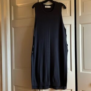 Long top/vest with open work at sides
